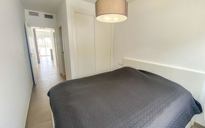 Image No.22-2 Bed Semi-Detached for sale