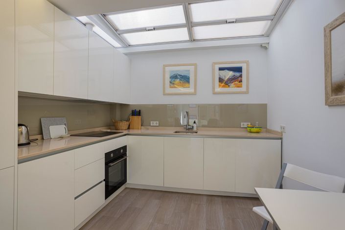 Image No.10-2 Bed House for sale