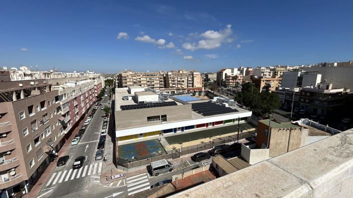 Image No.24-2 Bed Apartment for sale