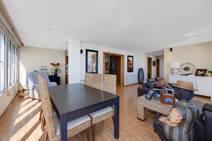 Image No.16-3 Bed Apartment for sale