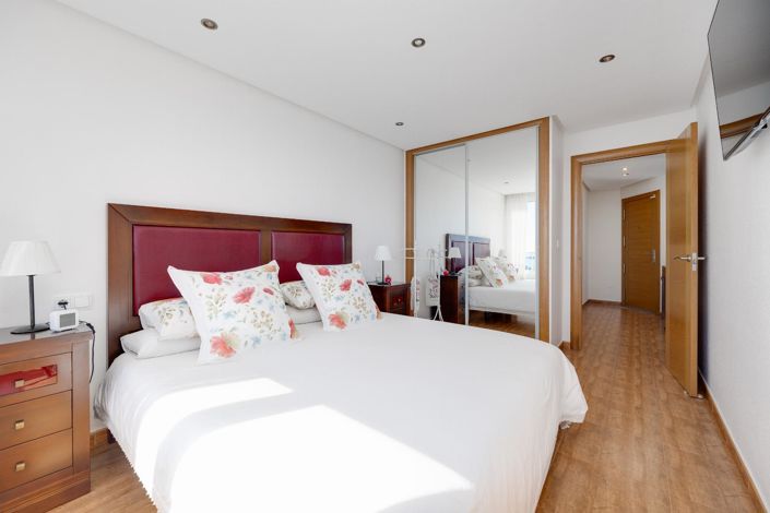 Image No.25-3 Bed Apartment for sale