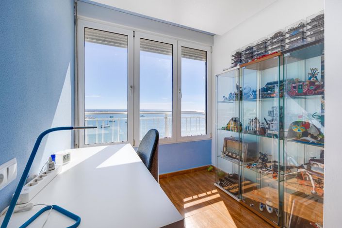 Image No.33-3 Bed Apartment for sale