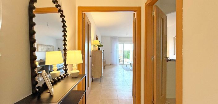 Image No.21-2 Bed Apartment for sale