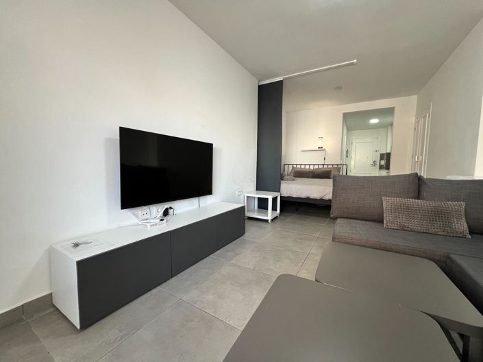 Image No.1-1 Bed Studio for sale