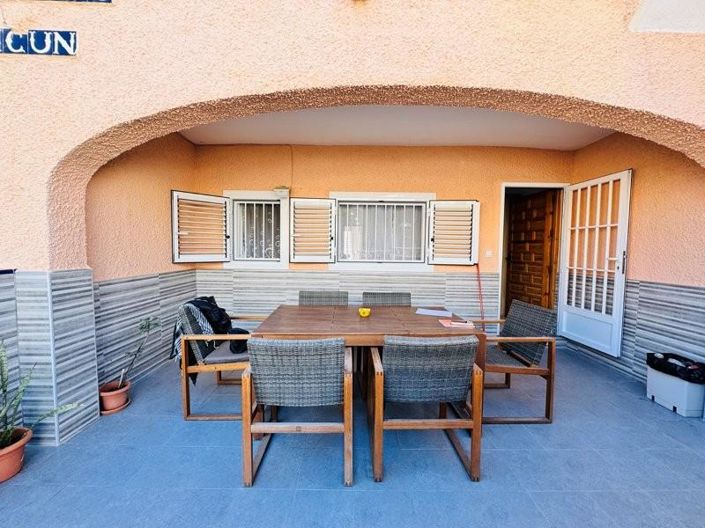 Image No.1-3 Bed House for sale