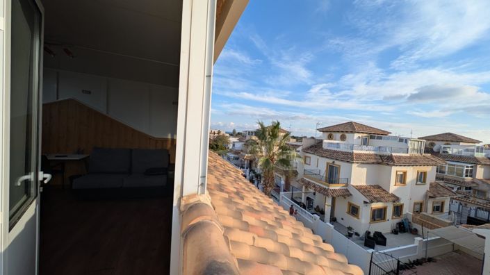 Image No.21-2 Bed Property for sale