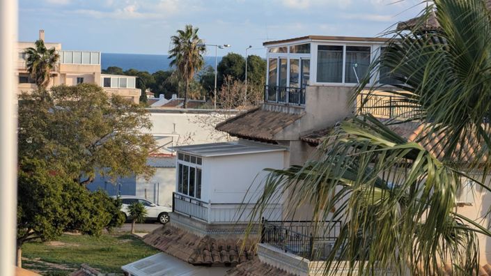 Image No.22-2 Bed Property for sale