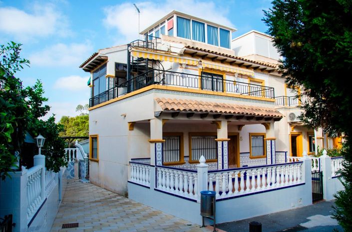 Image No.4-2 Bed Property for sale