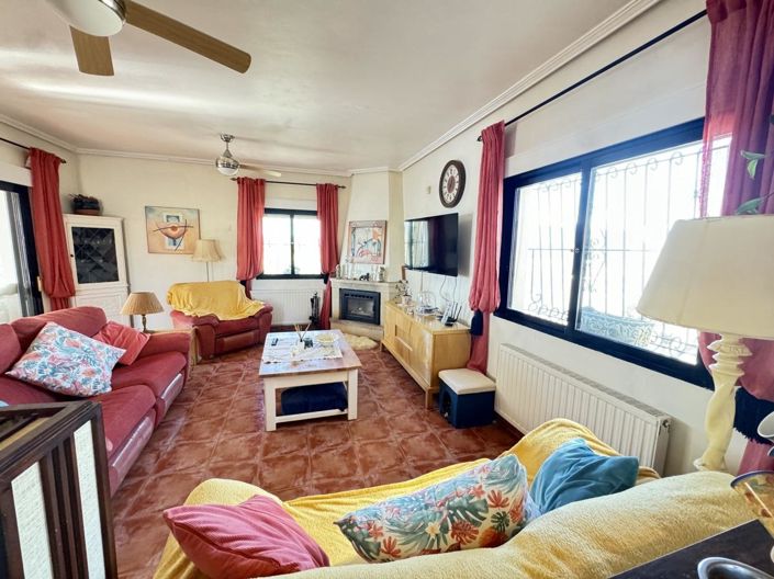 Image No.4-3 Bed Country House for sale