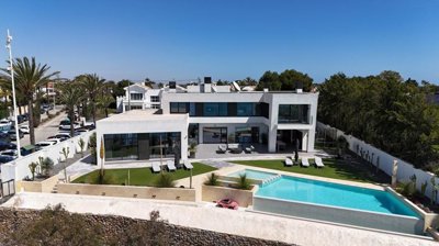 1 - Cabo Roig, Villa