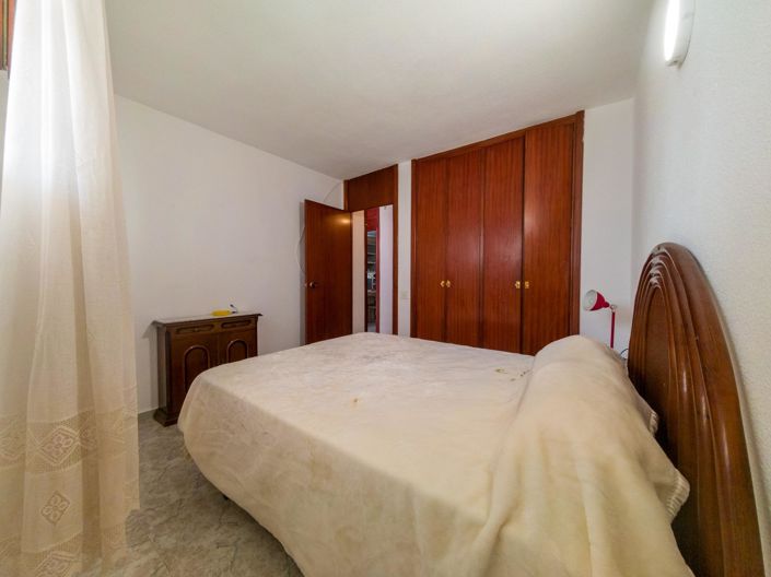 Image No.20-3 Bed Apartment for sale