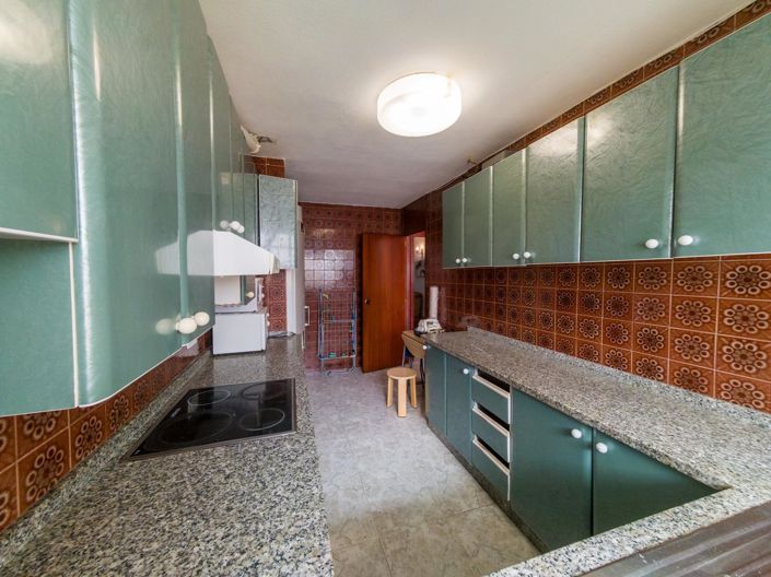 Image No.9-3 Bed Apartment for sale