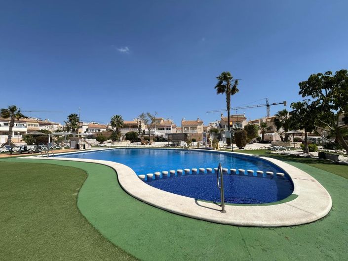 Image No.15-2 Bed Bungalow for sale