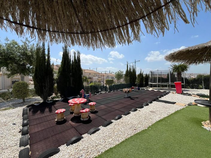 Image No.20-2 Bed Bungalow for sale