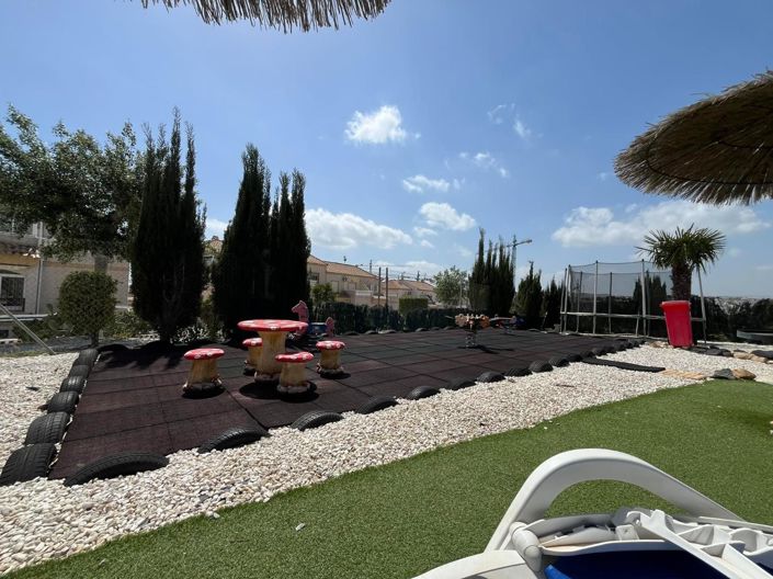 Image No.21-2 Bed Bungalow for sale