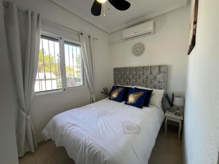 Image No.6-2 Bed Bungalow for sale