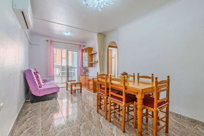 Image No.1-Appartement de 2 chambres à vendre à Torrevieja