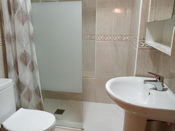 Image No.23-2 Bed Apartment for sale