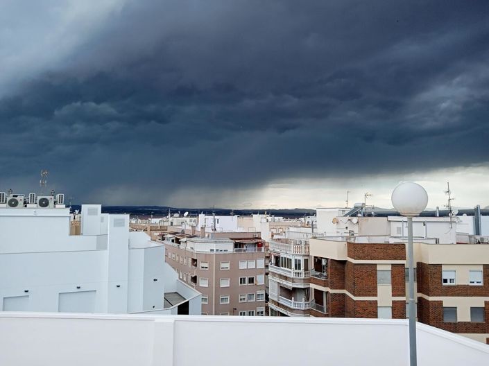 Image No.30-2 Bed Apartment for sale