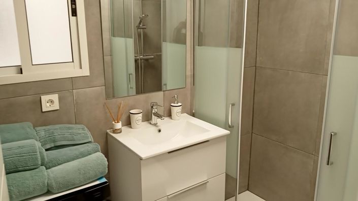 Image No.25-2 Bed Apartment for sale