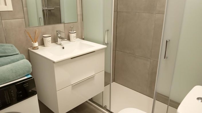 Image No.26-2 Bed Apartment for sale