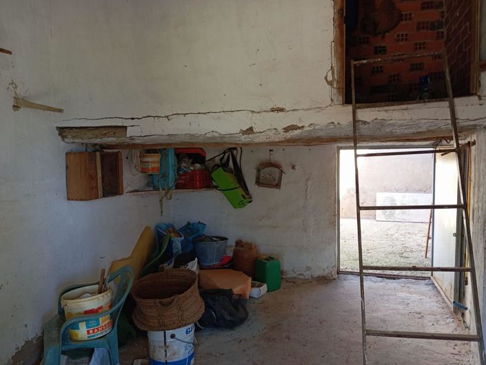 Image No.12-2 Bed Country House for sale