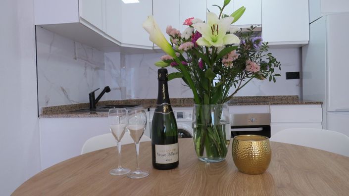 Image No.14-2 Bed Apartment for sale