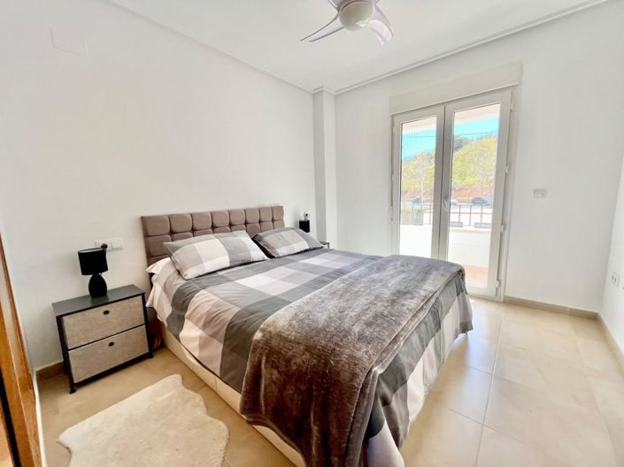 Image No.15-2 Bed Apartment for sale