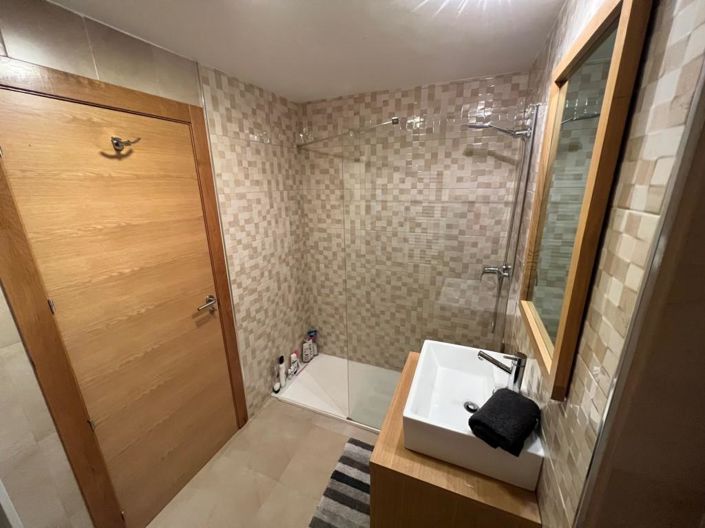 Image No.21-2 Bed Apartment for sale