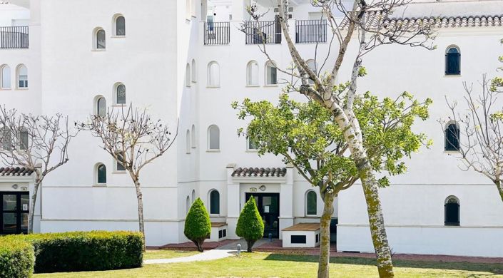 Image No.38-2 Bed Apartment for sale