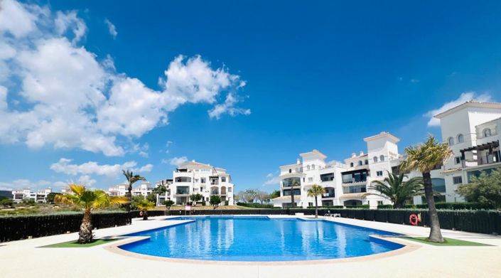 Image No.40-2 Bed Apartment for sale