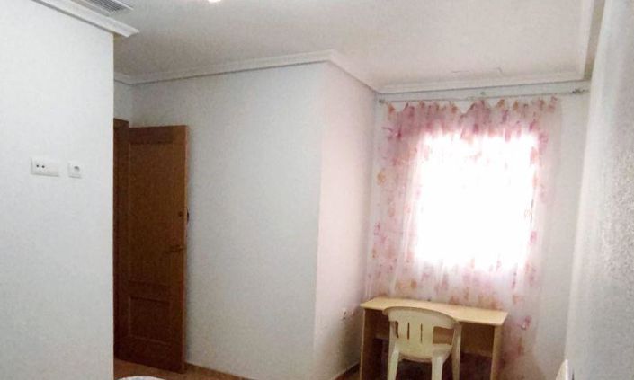 Image No.20-3 Bed Apartment for sale