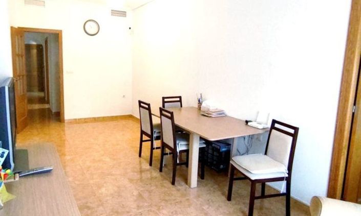 Image No.8-3 Bed Apartment for sale