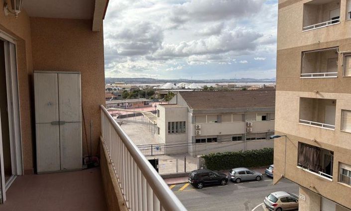 Image No.3-Appartement de 3 chambres à vendre à Torrevieja