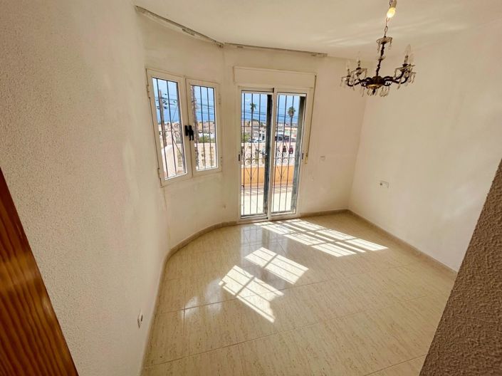 Image No.22-Villa de 2 chambres à vendre à Torrevieja