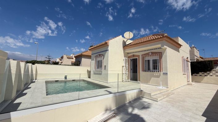 Image No.1-Villa de 2 chambres à vendre à Torrevieja