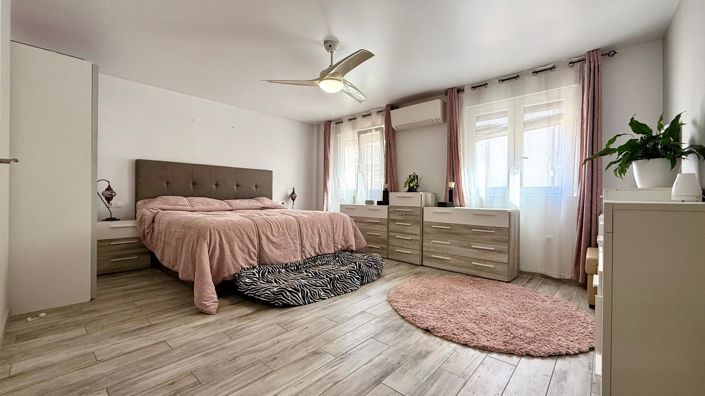 Image No.26-3 Bed Apartment for sale