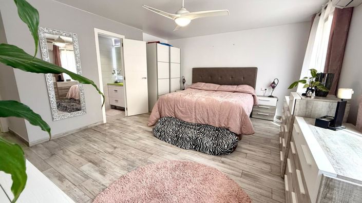 Image No.27-3 Bed Apartment for sale