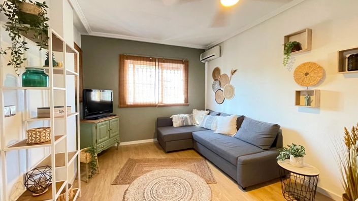 Image No.13-3 Bed House for sale