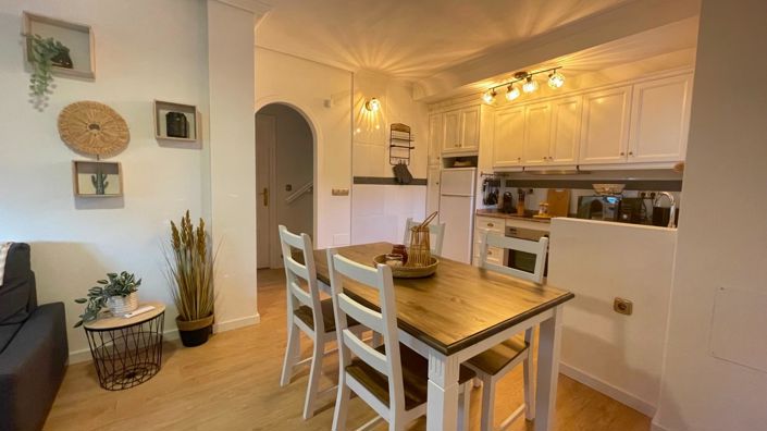 Image No.14-3 Bed House for sale