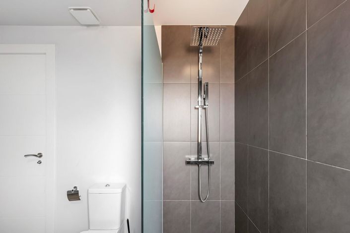 Image No.20-2 Bed Apartment for sale