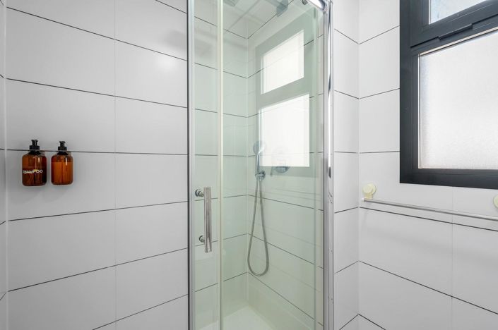 Image No.20-2 Bed Apartment for sale