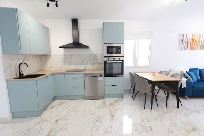 Image No.6-3 Bed House for sale