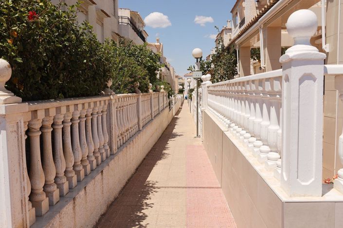 Image No.1-Appartement de 2 chambres à vendre à Torrevieja