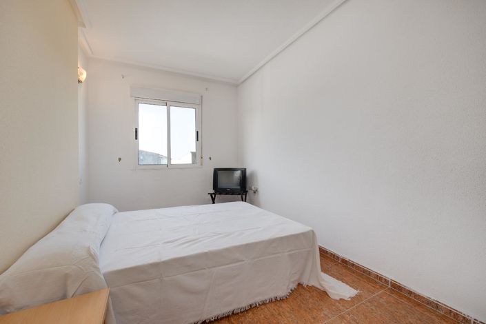 Image No.23-2 Bed Apartment for sale