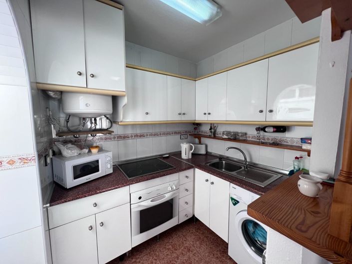 Image No.12-3 Bed House for sale