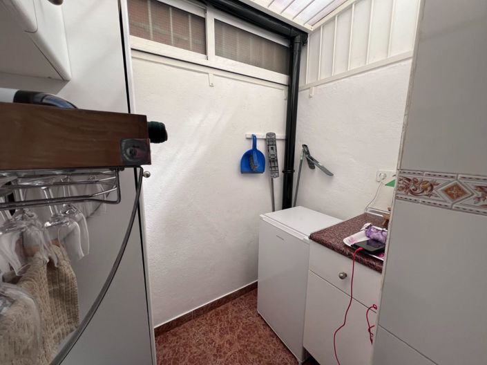 Image No.15-3 Bed House for sale