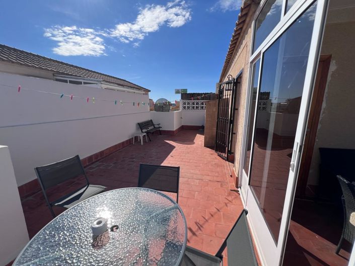 Image No.18-3 Bed House for sale