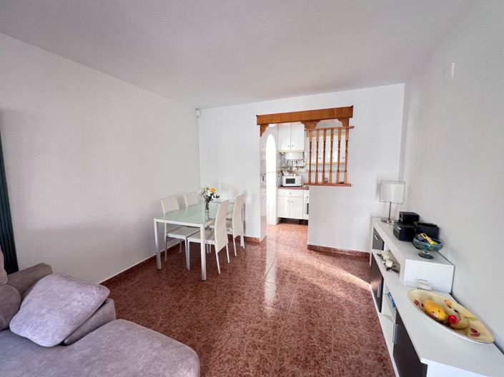 Image No.7-3 Bed House for sale