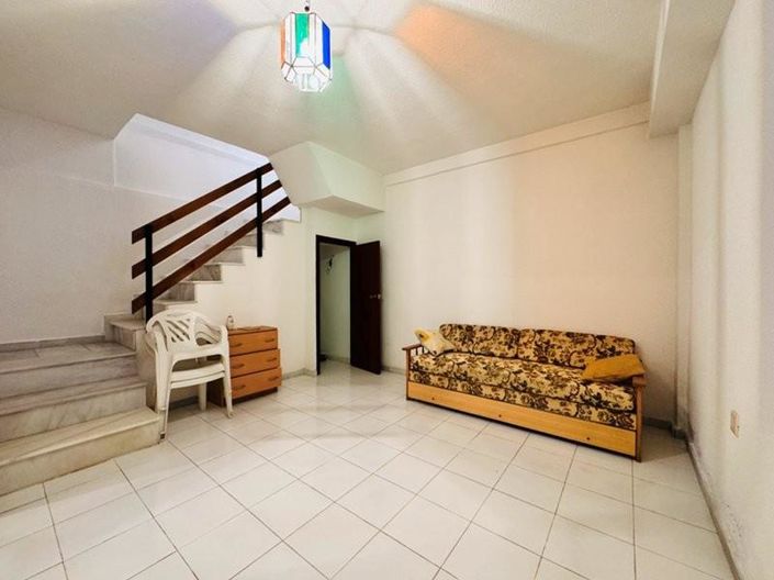 Image No.20-3 Bed House for sale